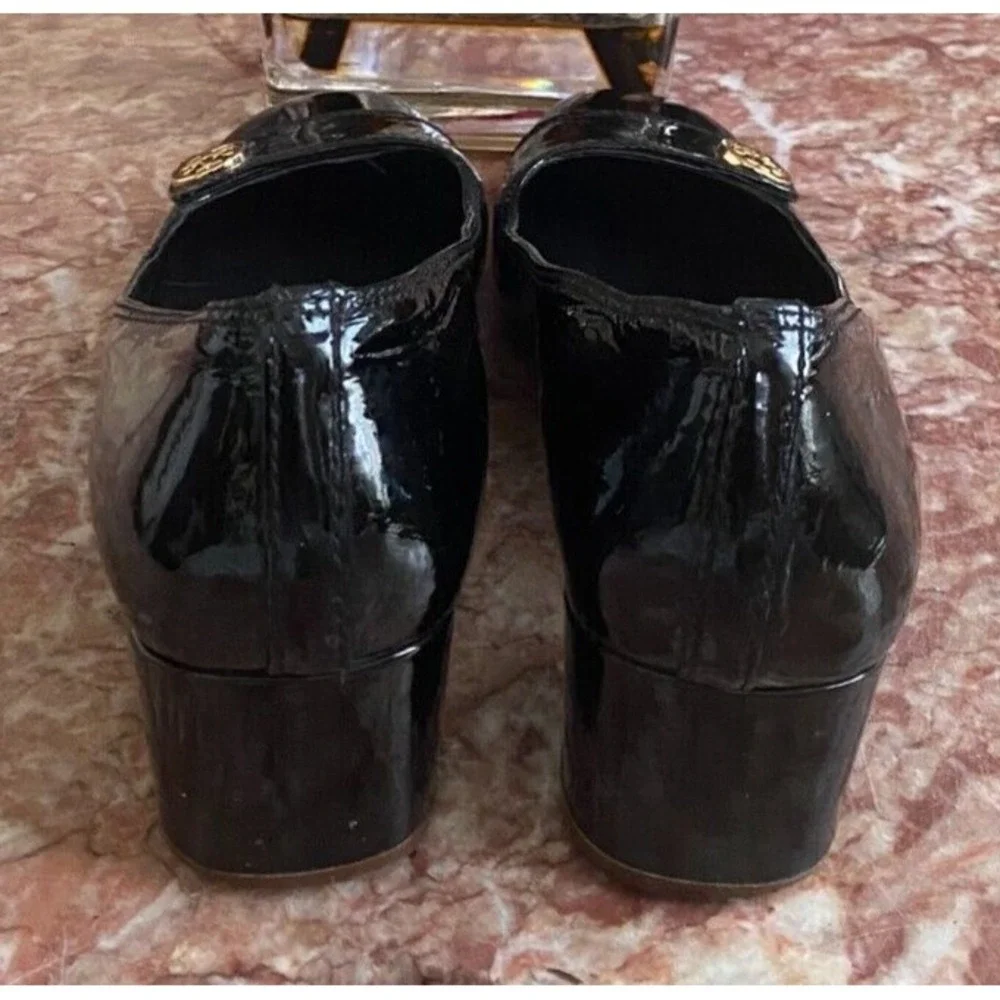 Tory Burch Marion Leather Black Patent Leather Gold Trim‎ Pumps Size 8 EUC, $248